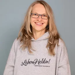Ein Headshot von Sisterhood-Mentorin Kirsten Szibbat