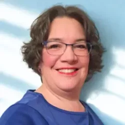 Online Sisterhood - Miram Gerson